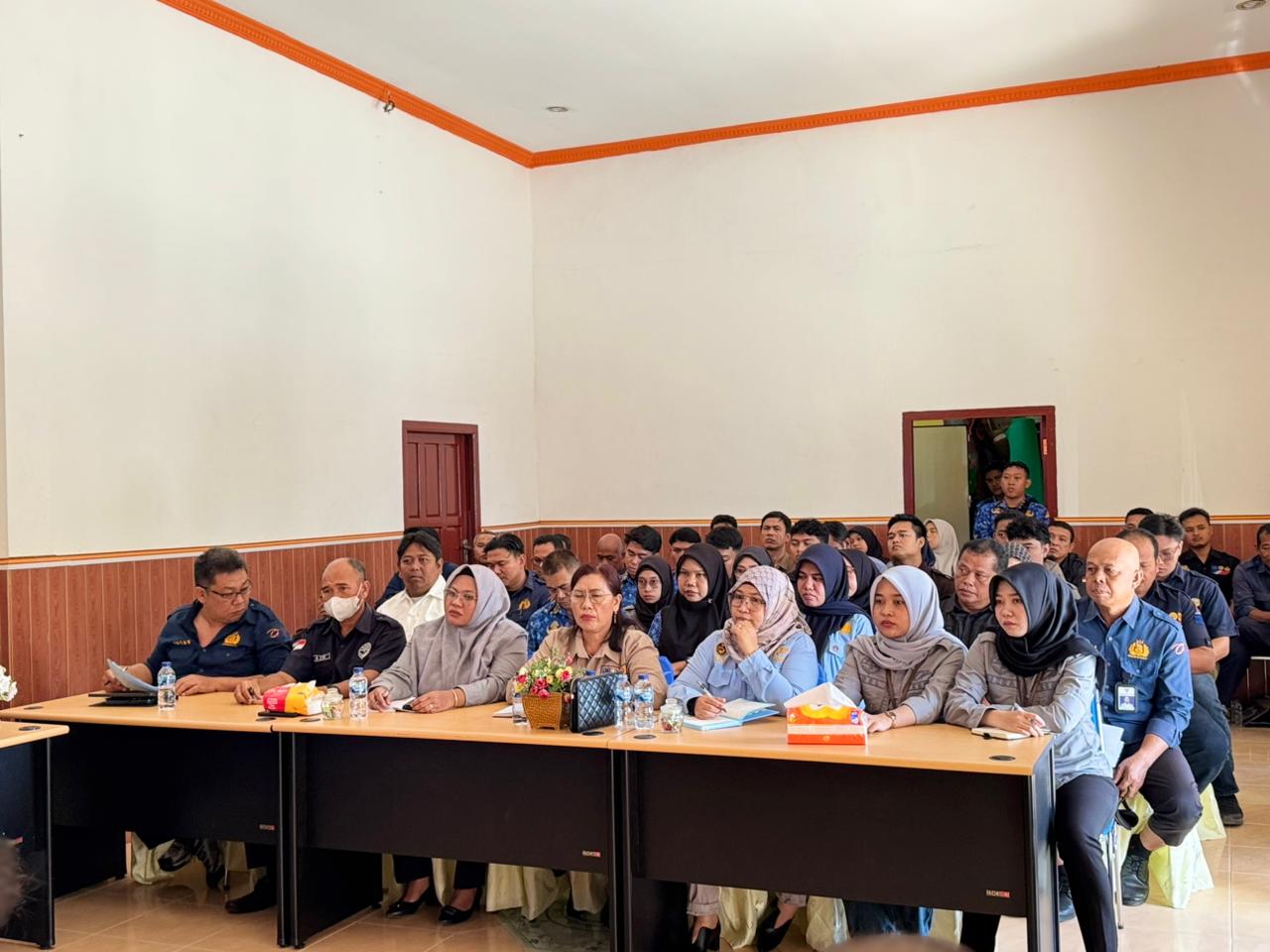 Kantor KSOP Kelas III Sampit Laksanakan kegiatan pengarahan dan Imbauan Peningkatan Integritas Aparatur Sipil Negara (ASN).